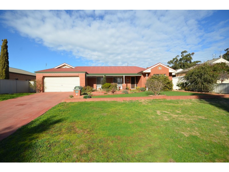 13 Snowden Street, Echuca VIC 3564