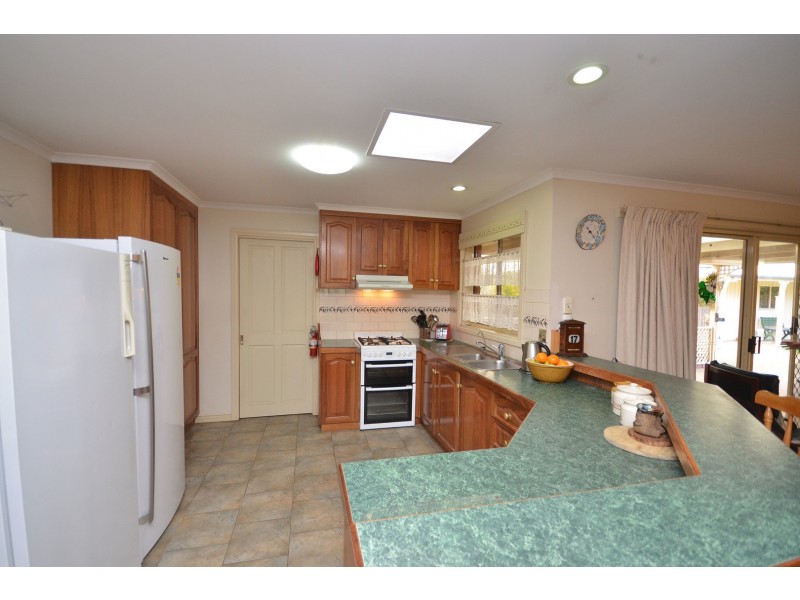 13 Snowden Street, Echuca VIC 3564