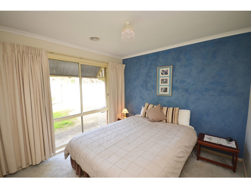 13 Snowden Street, Echuca VIC 3564