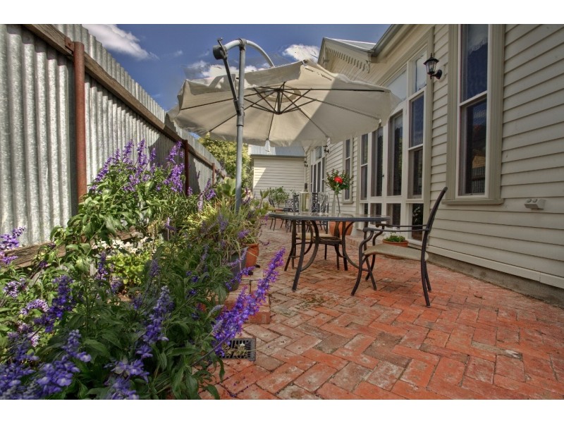 16 Connelly Street, Echuca VIC 3564