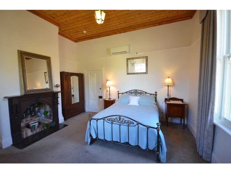 16 Connelly Street, Echuca VIC 3564