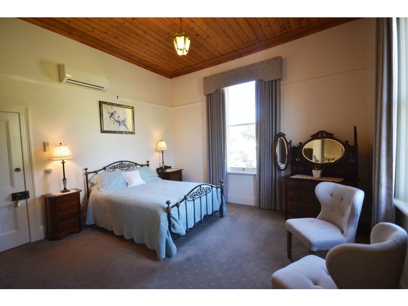 16 Connelly Street, Echuca VIC 3564