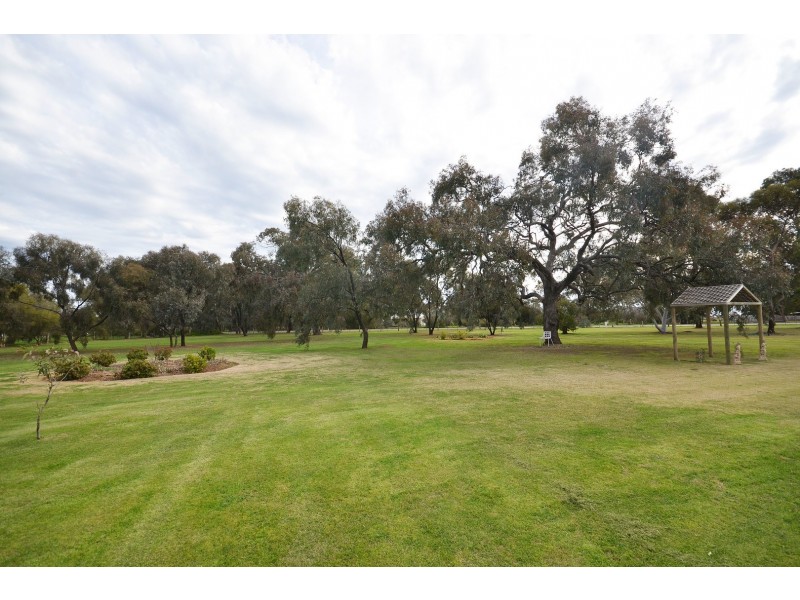 669 Wharparilla Road, Echuca VIC 3564