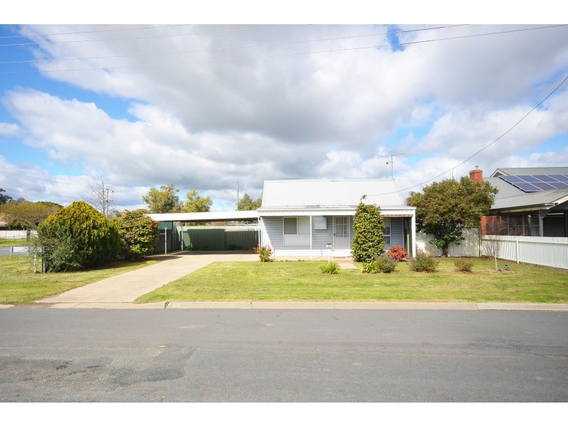 49 Regent Street, Moama NSW 2731