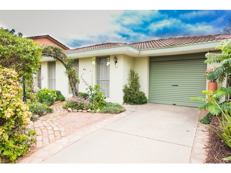 24 Hillview Avenue, Moama NSW 2731