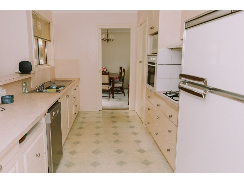 24 Hillview Avenue, Moama NSW 2731