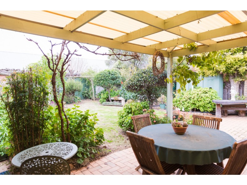 24 Hillview Avenue, Moama NSW 2731