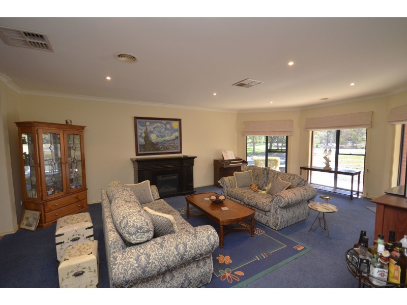 65 Wharparilla Drive, Echuca VIC 3564