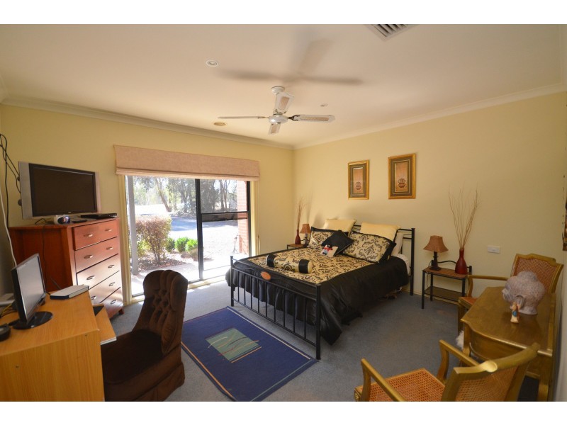 65 Wharparilla Drive, Echuca VIC 3564