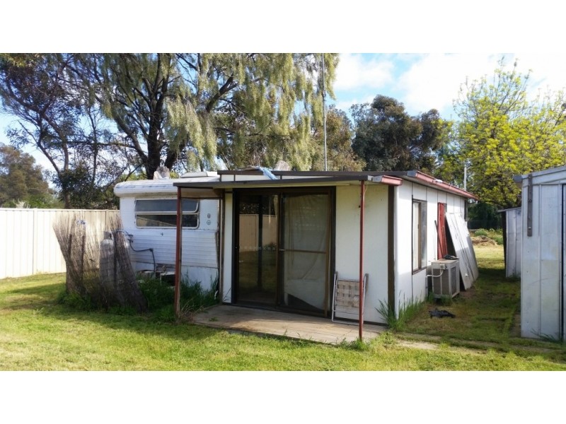 11 Morris Street, Mathoura NSW 2710