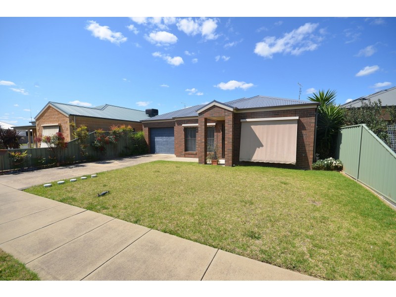 2/76 Sturt Street, Echuca VIC 3564