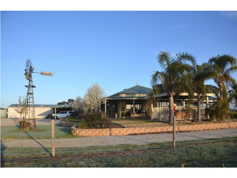 446 Perricoota Road, Moama NSW 2731