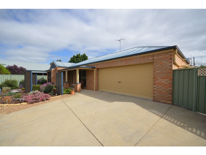 3 Patrick Place, Echuca VIC 3564