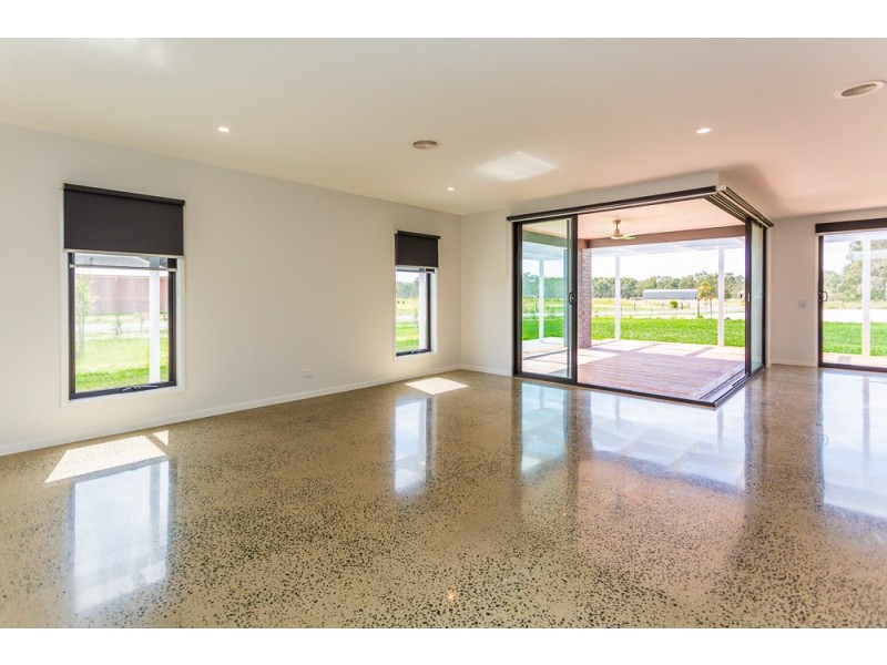 99 Schoeffel Drive, Echuca VIC 3564