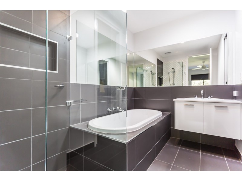 99 Schoeffel Drive, Echuca VIC 3564