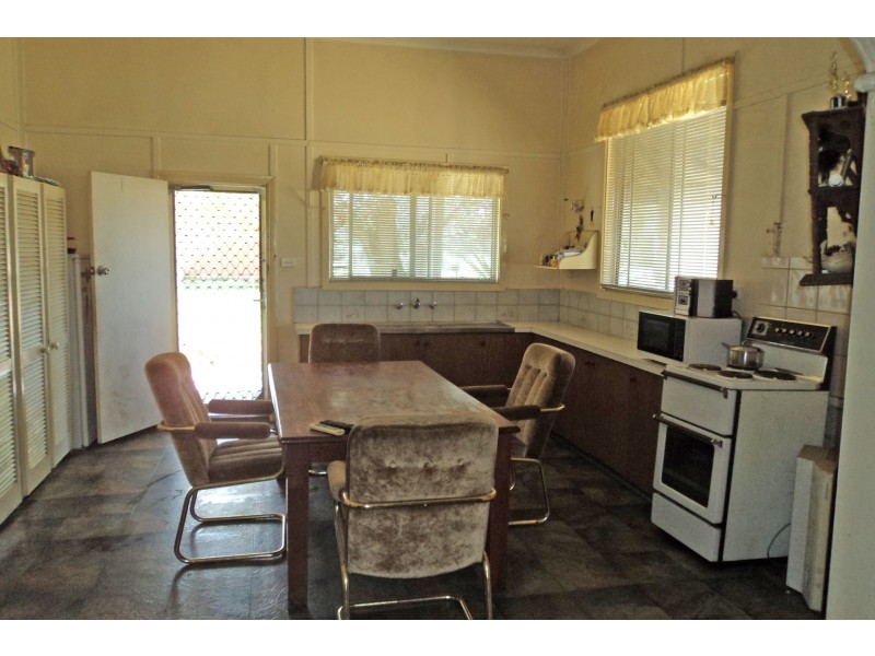 10 Burnes Street, Mathoura NSW 2710