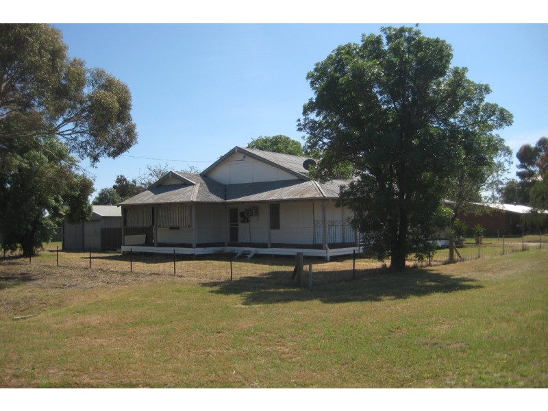 10 Burnes Street, Mathoura NSW 2710