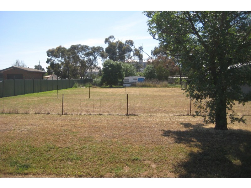 10 Burnes Street, Mathoura NSW 2710