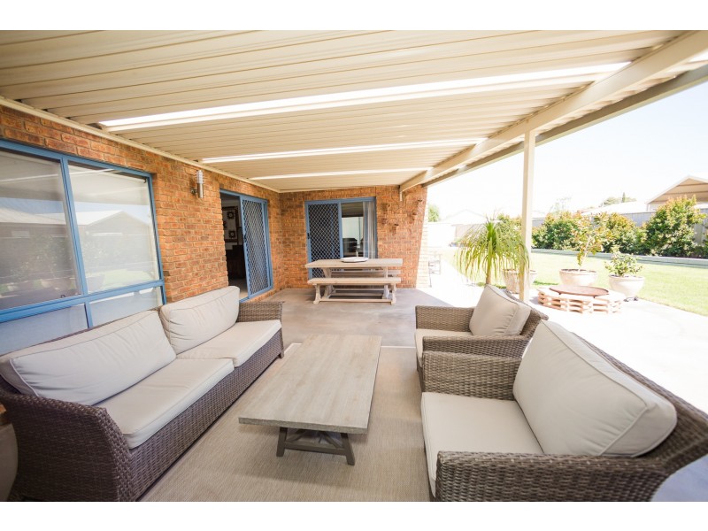 24 Genevieve Avenue, Echuca VIC 3564