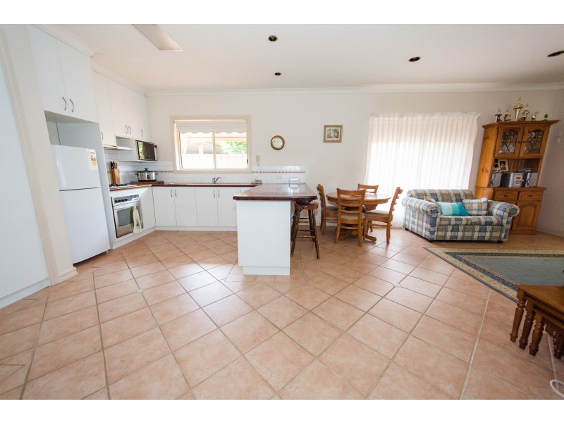 4 Lachlan Crescent, Echuca VIC 3564