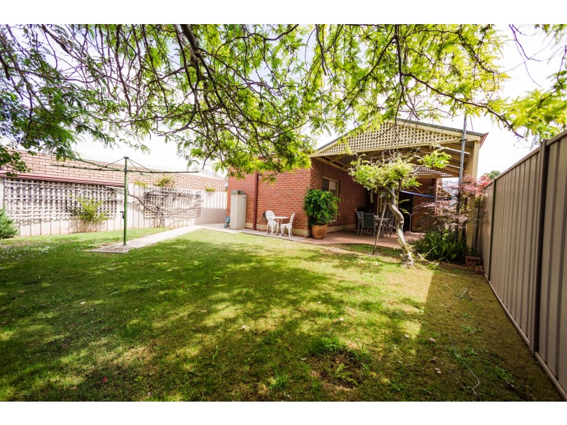 4 Lachlan Crescent, Echuca VIC 3564
