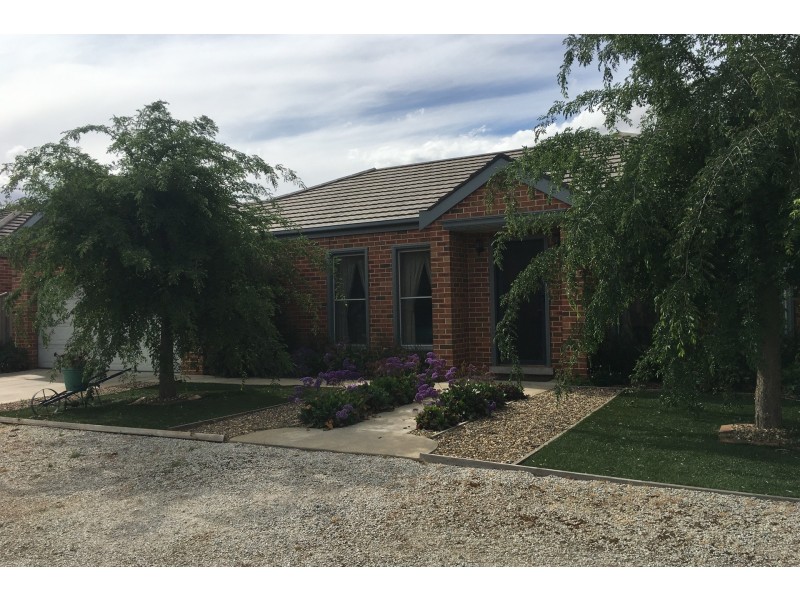 32 Genevieve Avenue, Echuca VIC 3564