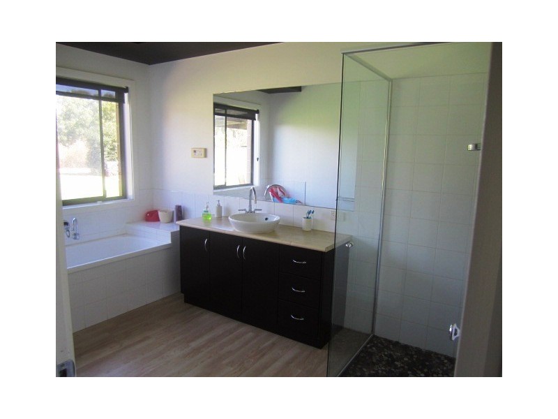 8 Bateman Drive, Echuca VIC 3564