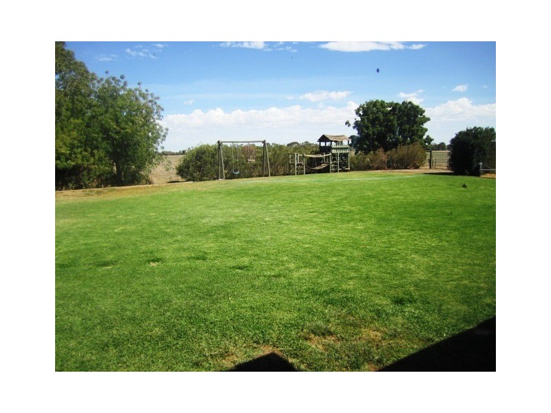 8 Bateman Drive, Echuca VIC 3564