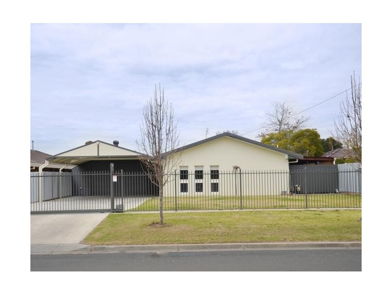 41 Regent Street, Moama NSW 2731