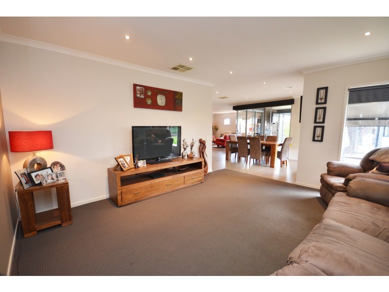 9 Aviemore Court, Moama NSW 2731