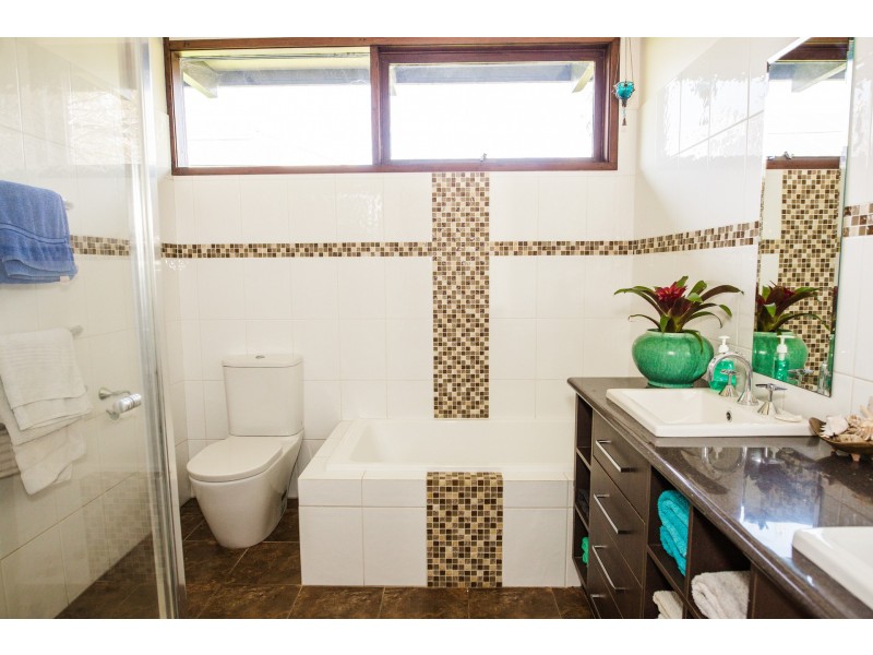 10 Hicks Crescent, Echuca VIC 3564