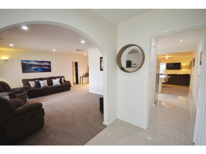 12 Vines Street, Echuca VIC 3564