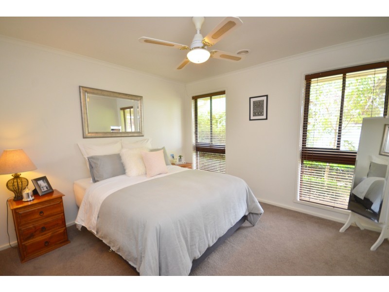 12 Vines Street, Echuca VIC 3564