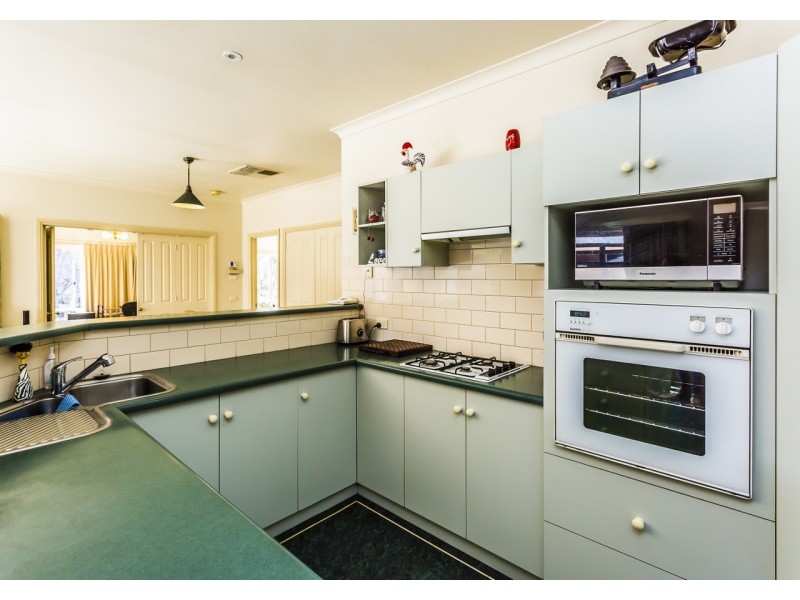 66 Wharparilla Drive, Echuca VIC 3564