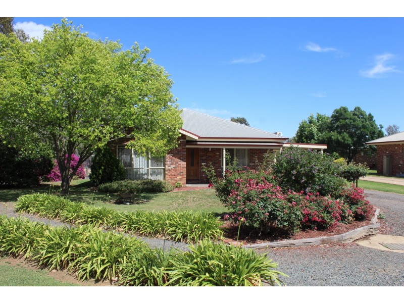 55 Perricoota Road, Moama NSW 2731