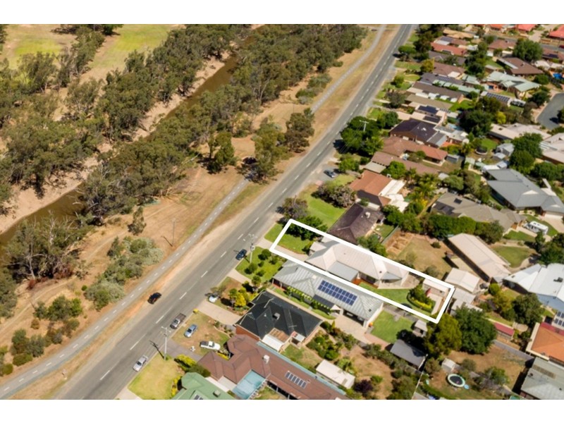 117 Campaspe Esplanade, Echuca VIC 3564