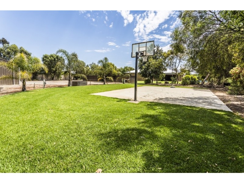 4 Fawkner Court, Echuca VIC 3564