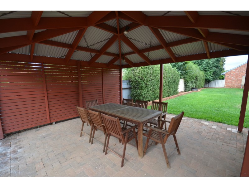 4 Alert Court, Moama NSW 2731