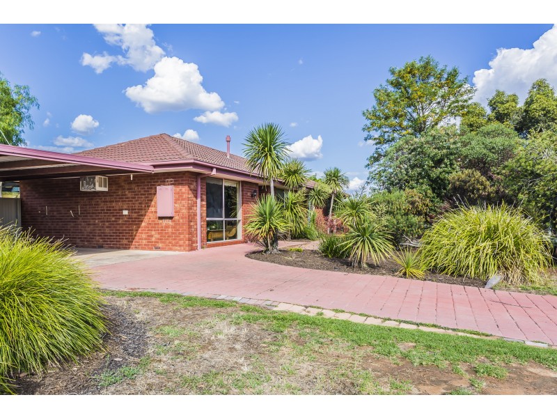 12 Maggie Court, Echuca VIC 3564