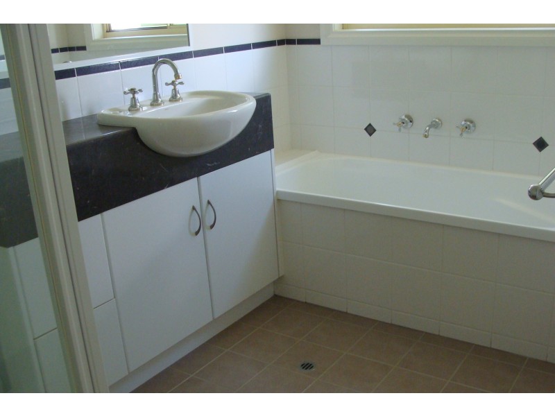 2 Cygnet Court, Moama NSW 2731