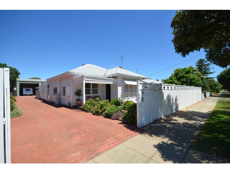 33 Mitchell Street, Echuca VIC 3564