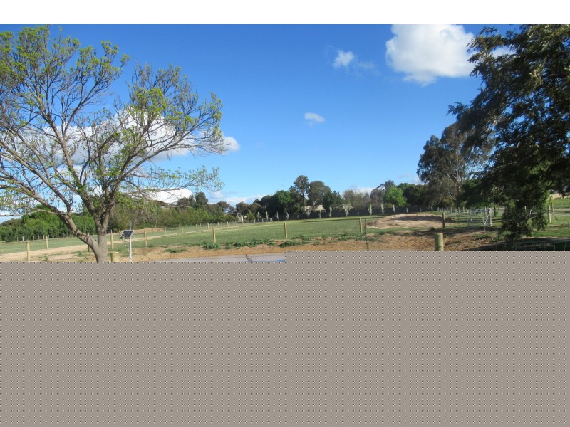 1 & 2/188 Scott Road, Echuca VIC 3564