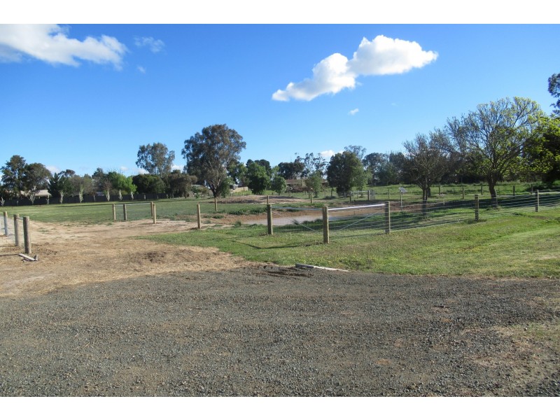 1 & 2/188 Scott Road, Echuca VIC 3564