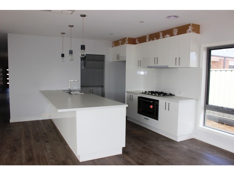 30 Park Avenue, Echuca VIC 3564