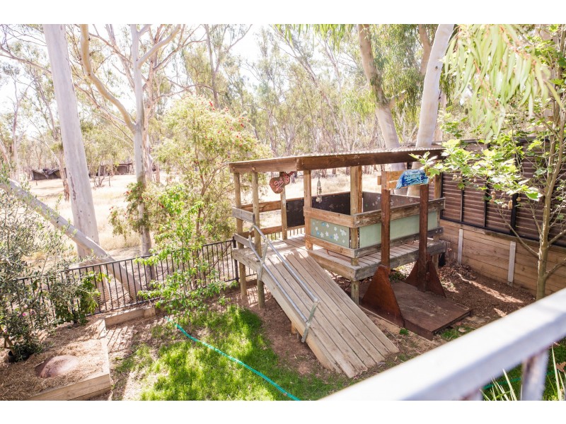 10 Hicks Crescent, Echuca VIC 3564