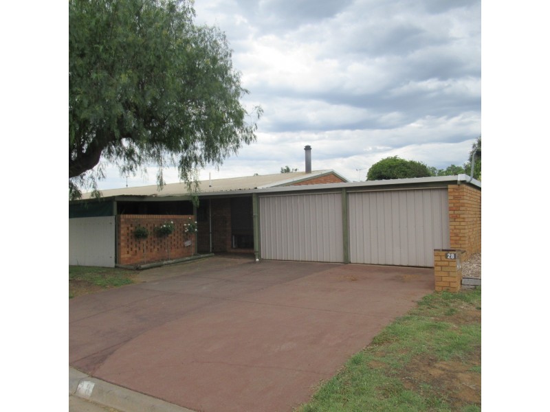 28 Elizabeth Street, Echuca VIC 3564