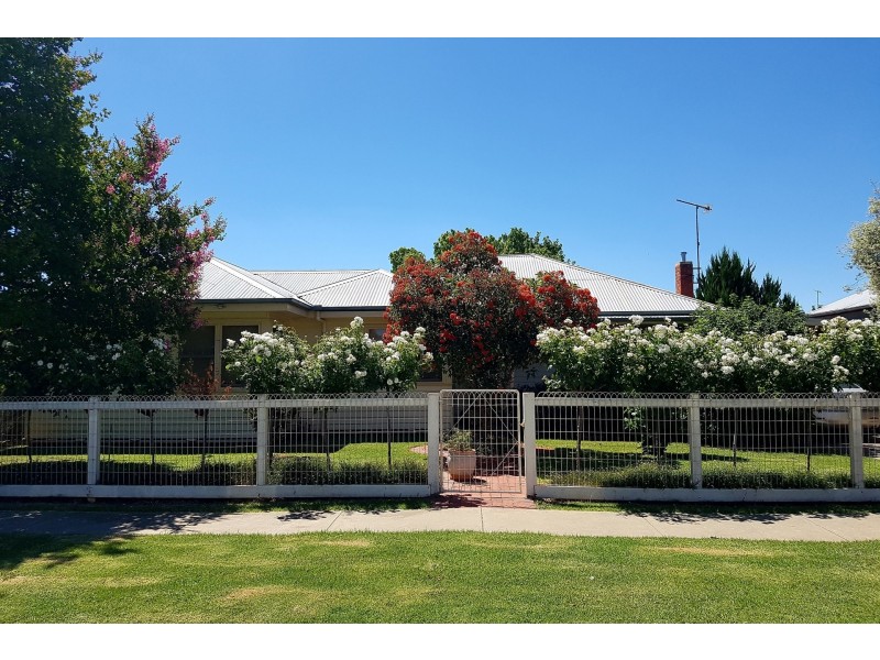 24 Kinsey Street, Moama NSW 2731