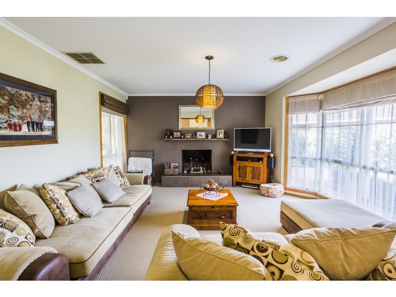 8 Oscar Place, Echuca VIC 3564