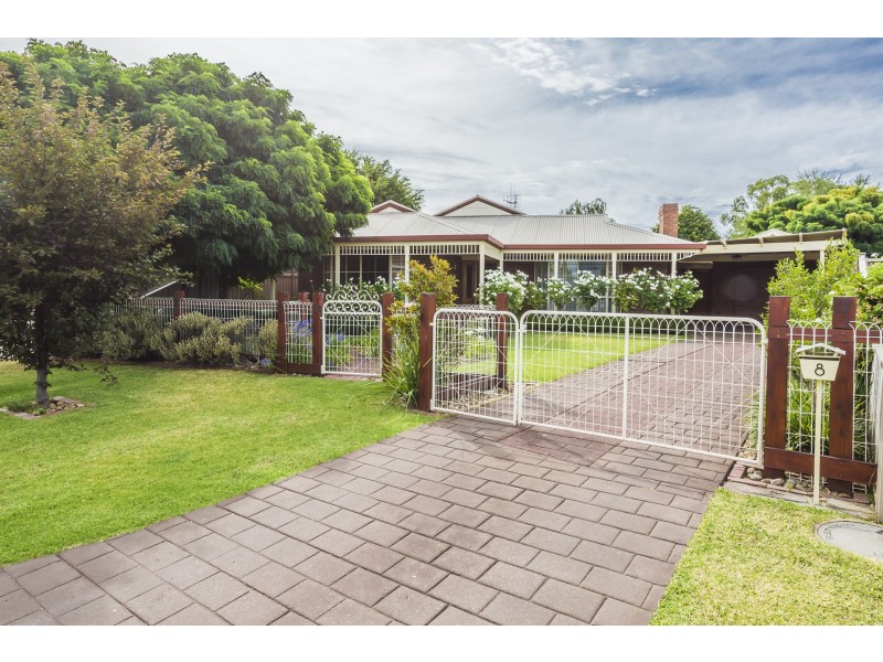 8 Oscar Place, Echuca VIC 3564
