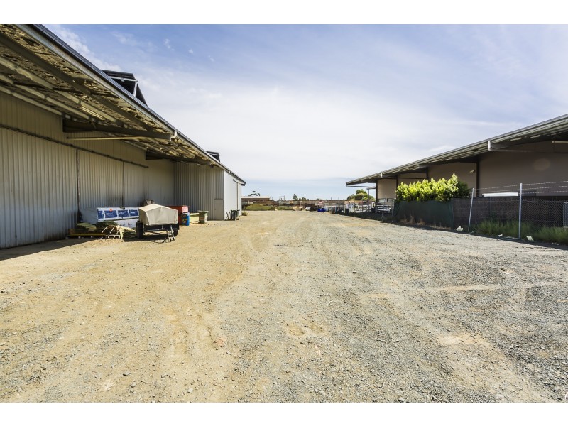 55-57 McMillan Road, Echuca VIC 3564